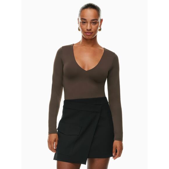 Aritzia Babaton Contour V-Neck Long Sleeve Top Brown Small - Picture 1 of 6